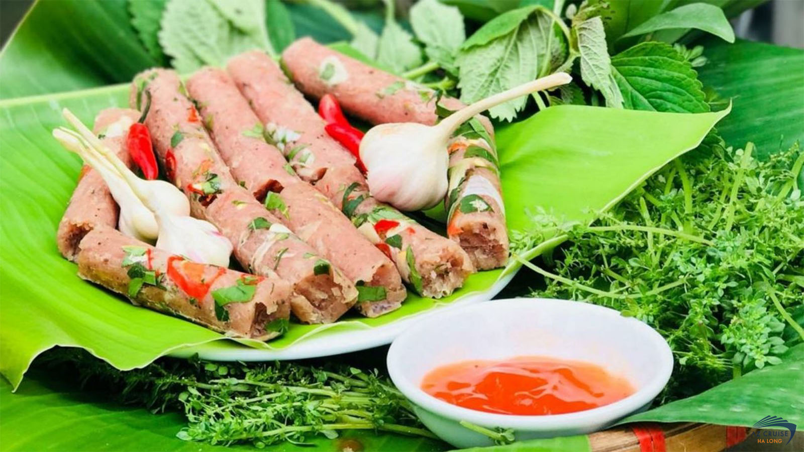 Nem chua Quảng Yên được biết đến là một món ăn dân dã với hương vị thơm ngon tuyệt hảo